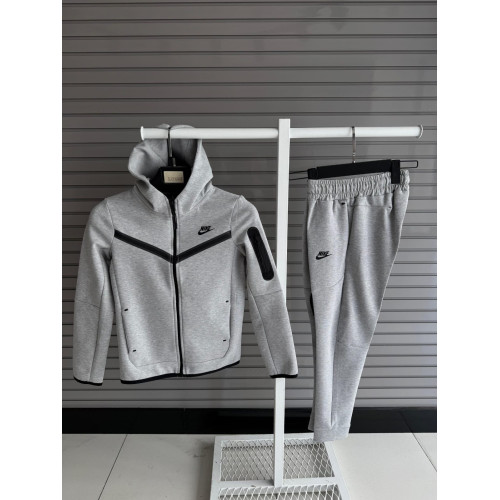 8425 Детски екип Tech Fleece светло сив